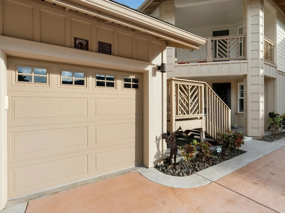 5 Garage Door Materials to Consider