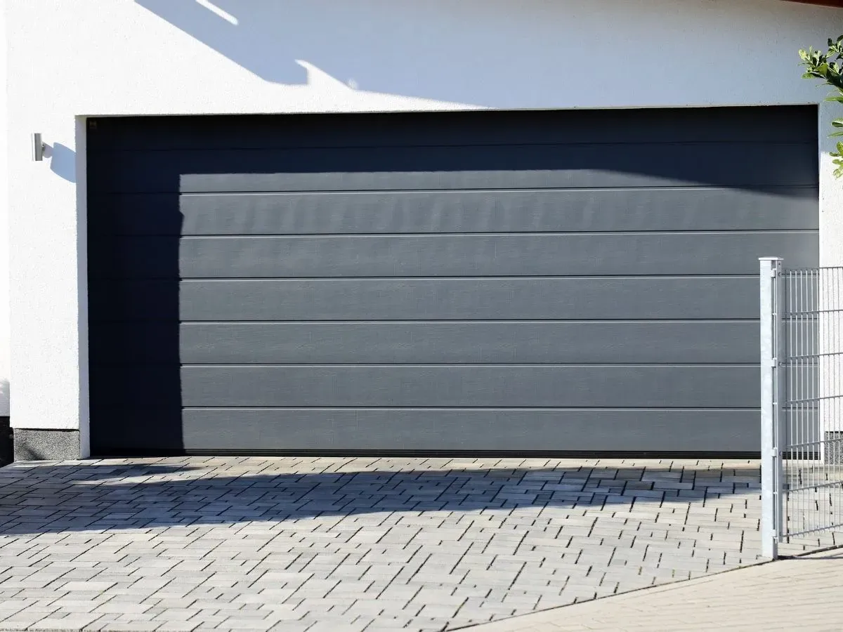 Why Businesses Should Invest in Commercial Garage Doors